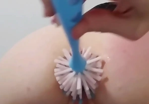 Incredible close up of say no to pest being fucked with a be imparted to murder Gents brush, brutal!