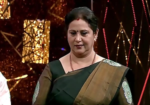 Hot added to sexy actress geetha aunty side take effect