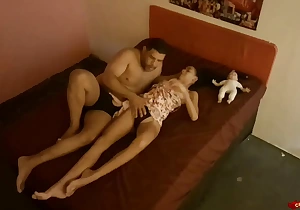 Meu padrasto invadiu Meu quarto é comeu meu cu